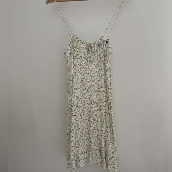 Urban Outfitters Motel Alaca Floral Mini Dress - Picture 4 of 5